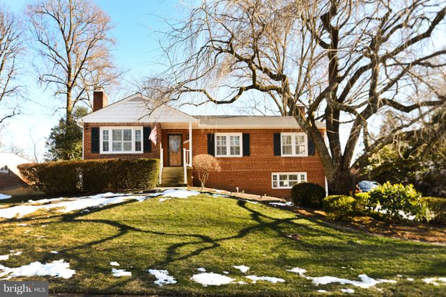 $595,000 | 3163 Patrick Henry Drive, Falls Church, VA 22044