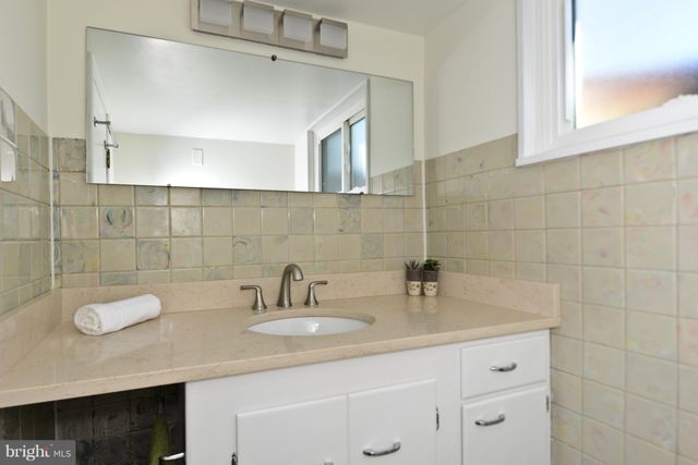 $595,000 | 3163 Patrick Henry Drive, Falls Church, VA 22044