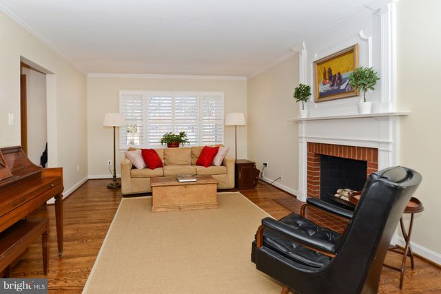 $595,000 | 3163 Patrick Henry Drive, Falls Church, VA 22044