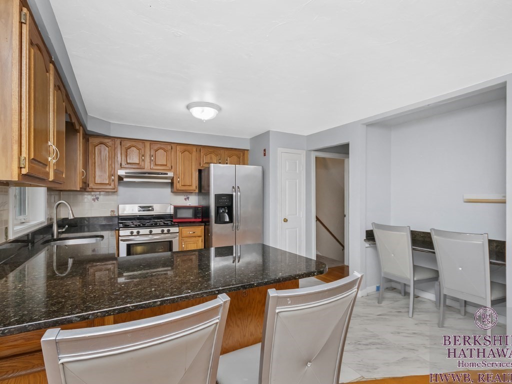 105 Irving Road, Unit 37 Randolph, MA 02368 - Photo 5 of 15 Gallery Image 5
