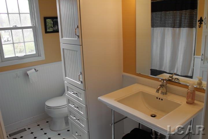 1185 Auborne Road Adrian, MI 49221 - Photo 23 of 34 FULL BATH 1