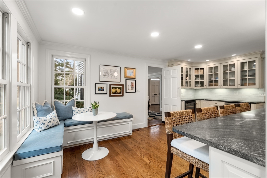 24 Arnold Road Wellesley, MA 02481 - Photo 21 of 41