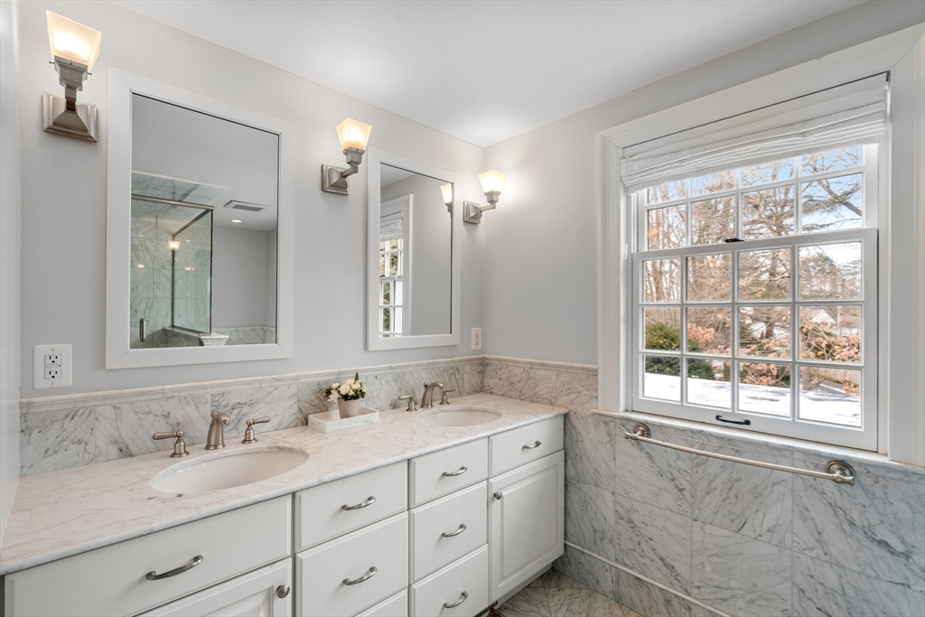 24 Arnold Road Wellesley, MA 02481 - Photo 30 of 41