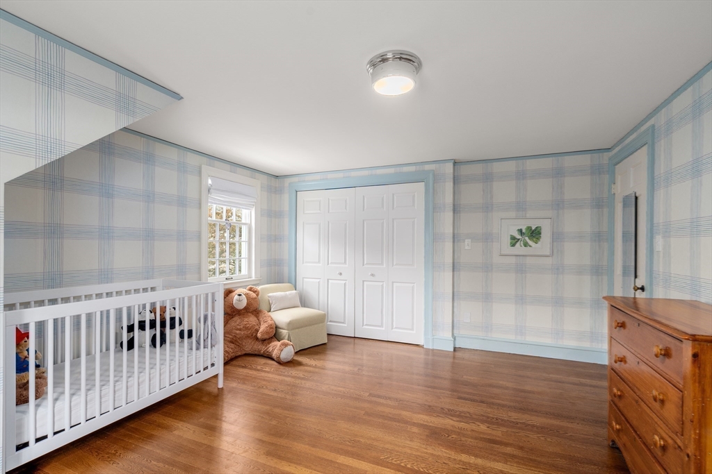 24 Arnold Road Wellesley, MA 02481 - Photo 34 of 41
