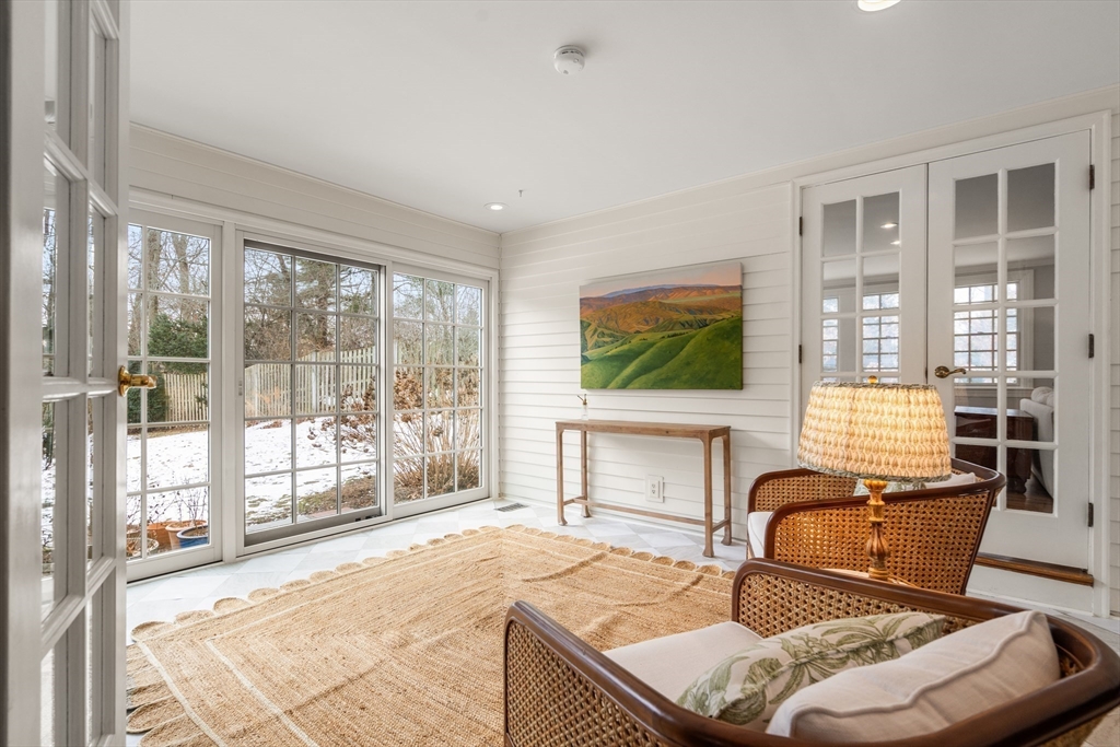 24 Arnold Road Wellesley, MA 02481 - Photo 8 of 41