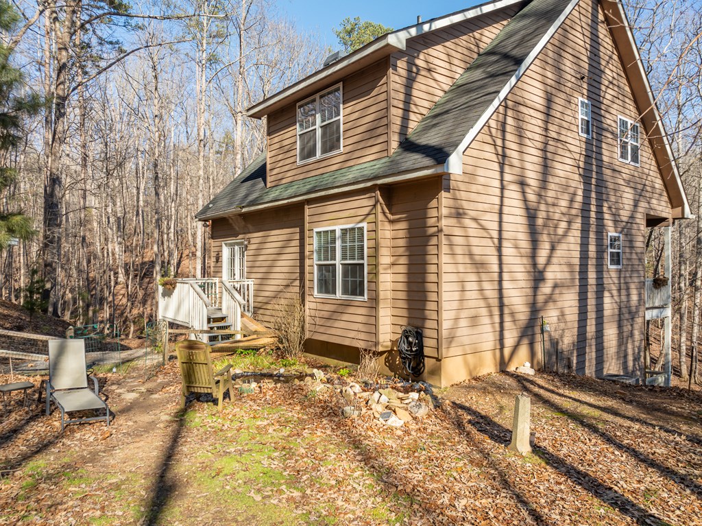 160 Primrose Court Ellijay, GA 30540 - Photo 4 of 52 a view of a house with a patio