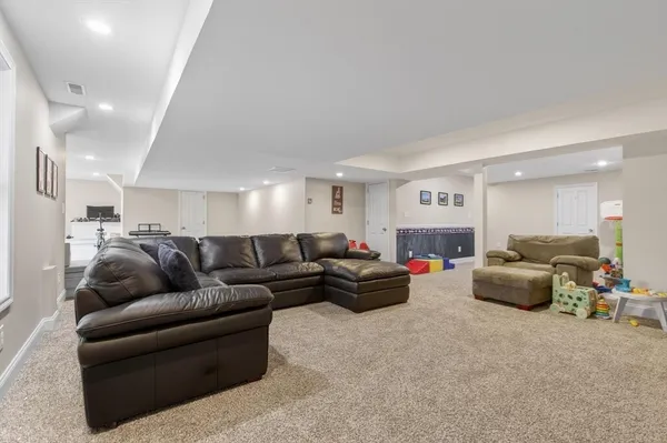 $974,900 | 36 Empire Drive, North Andover, MA 01845