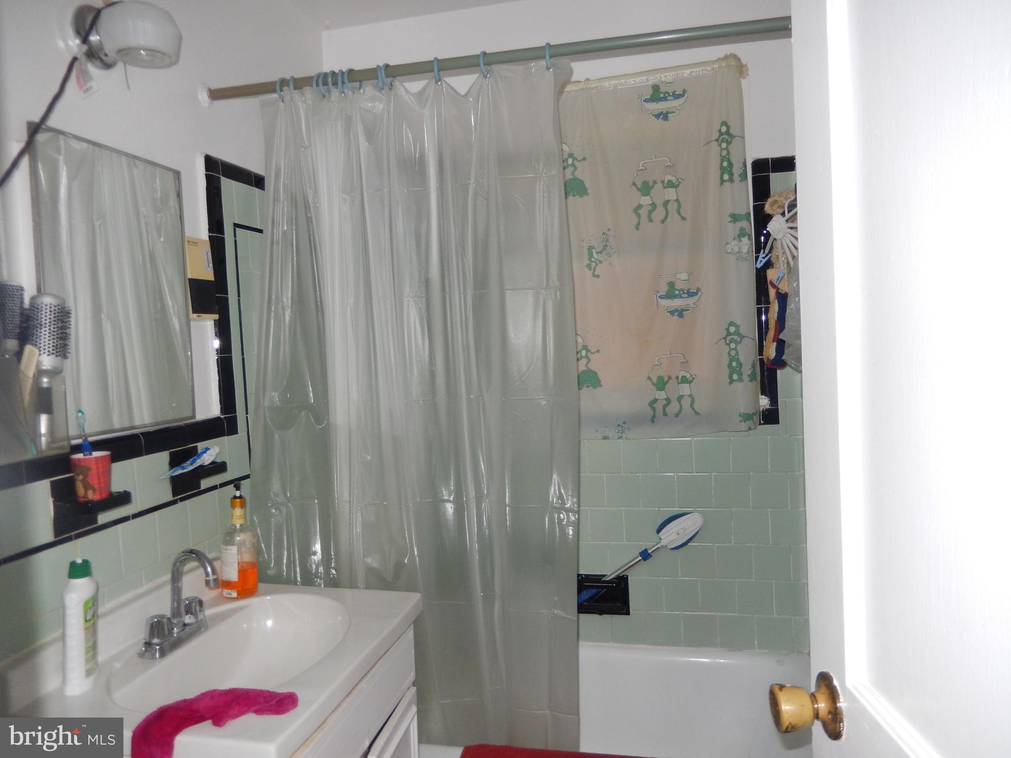 12105 Goodhill Road Silver Spring, MD 20902 - Photo 7 of 15 Bath