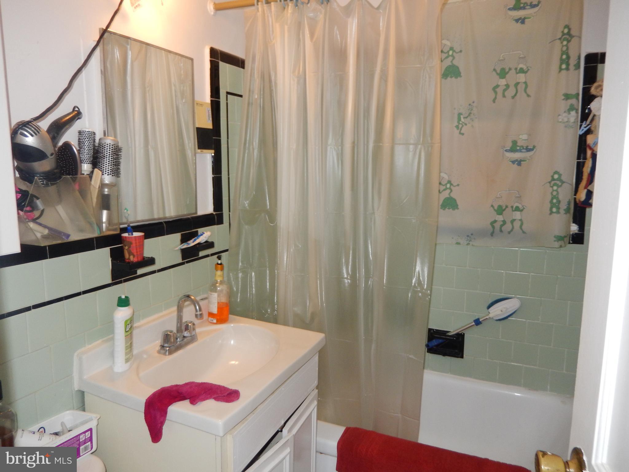 12105 Goodhill Road Silver Spring, MD 20902 - Photo 9 of 15 Bath