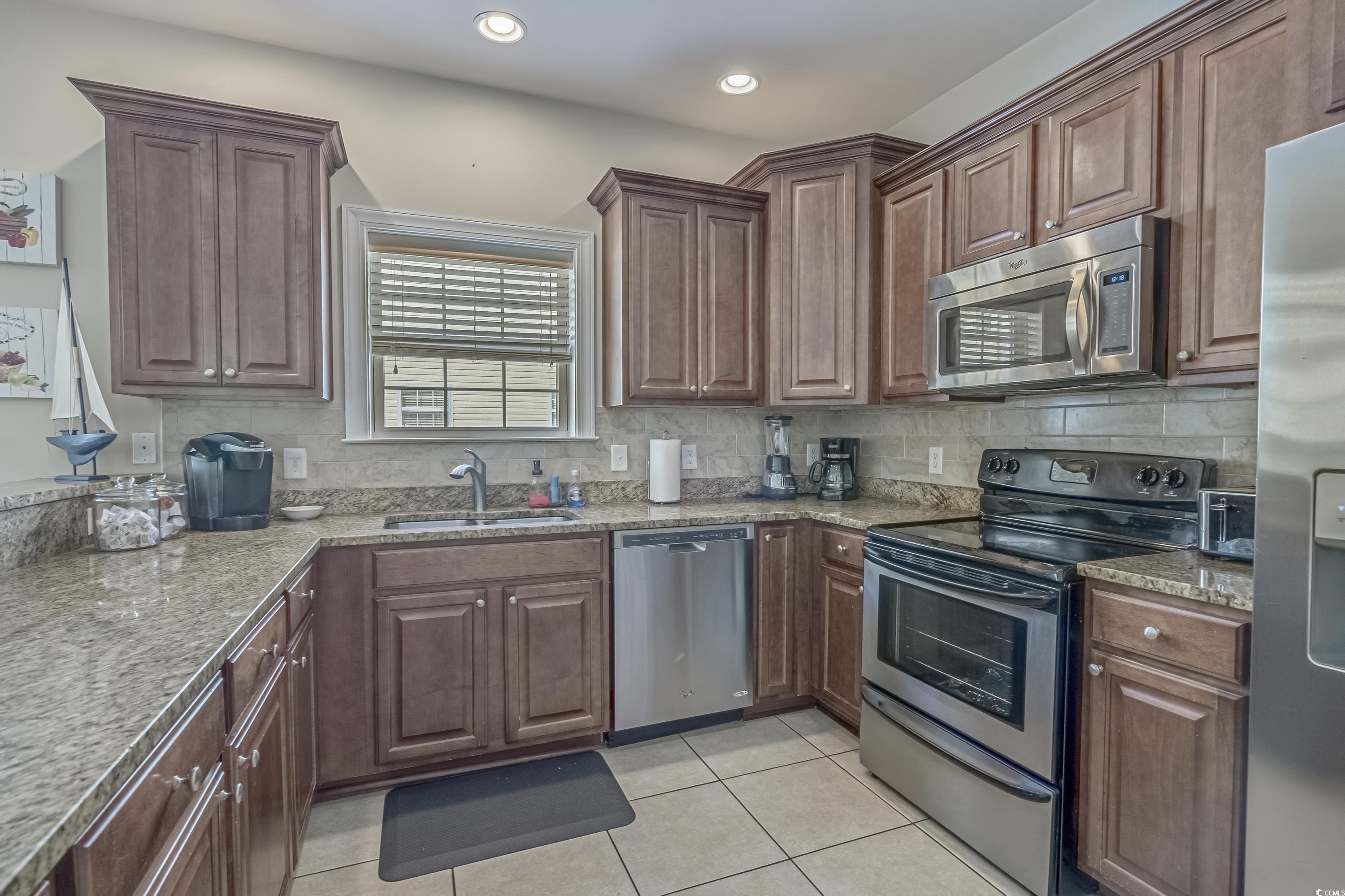 703 37th Avenue South North Myrtle Beach, SC 29582 - Photo 14 of 40