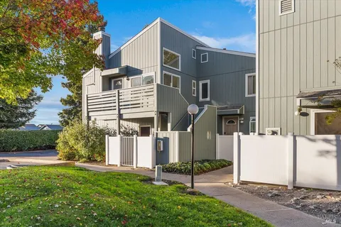 $459,000 | 6838 Avenida Cala, Rohnert Park, CA 94928