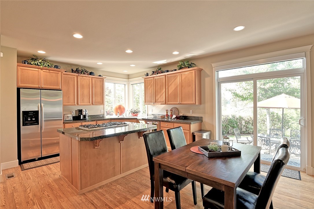 3907 184th Place Southeast Bothell, WA 98012 - Photo 3 of 25