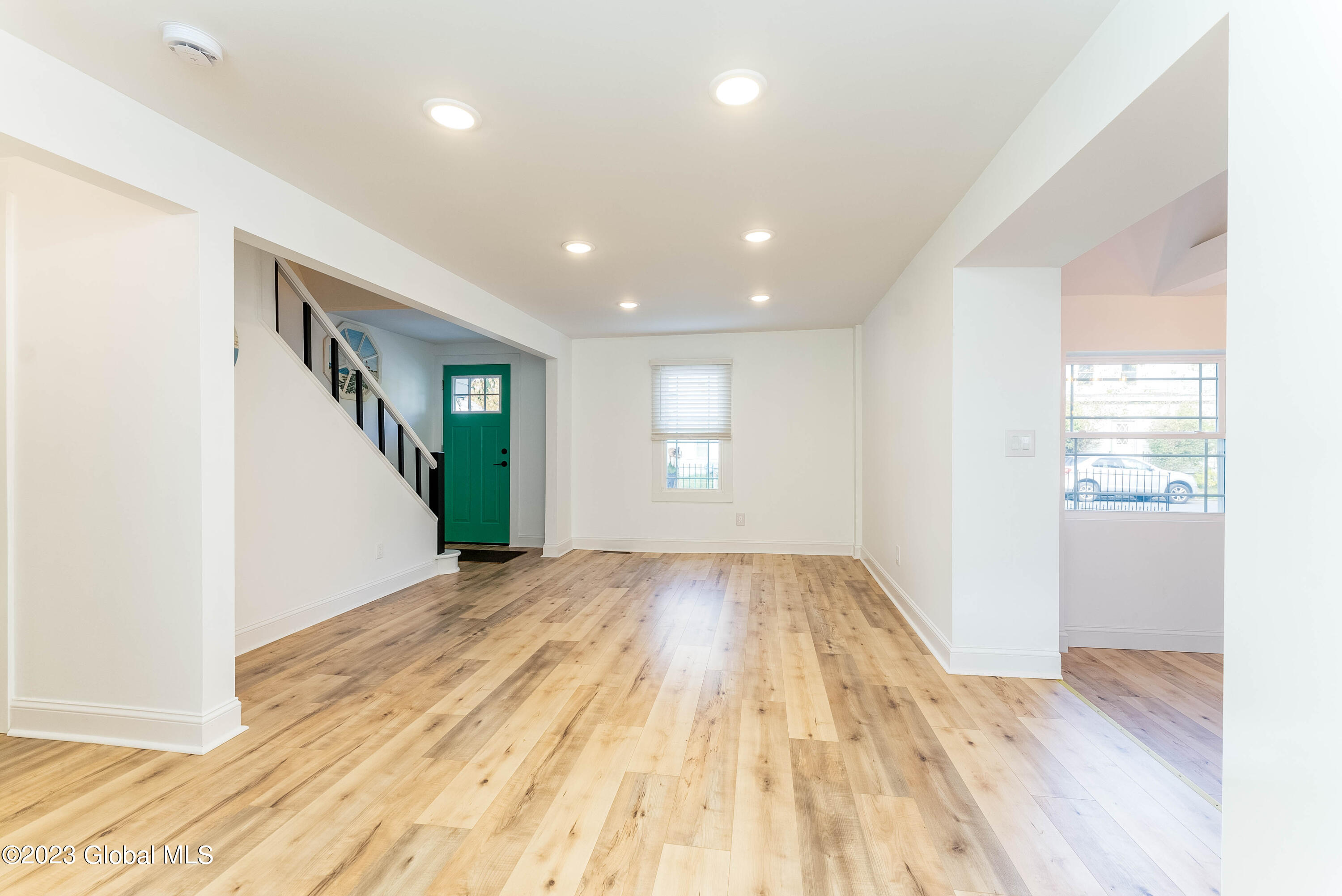 40 117th Street Troy, NY 12182 - Photo 12 of 22 LIVINGROOM1
