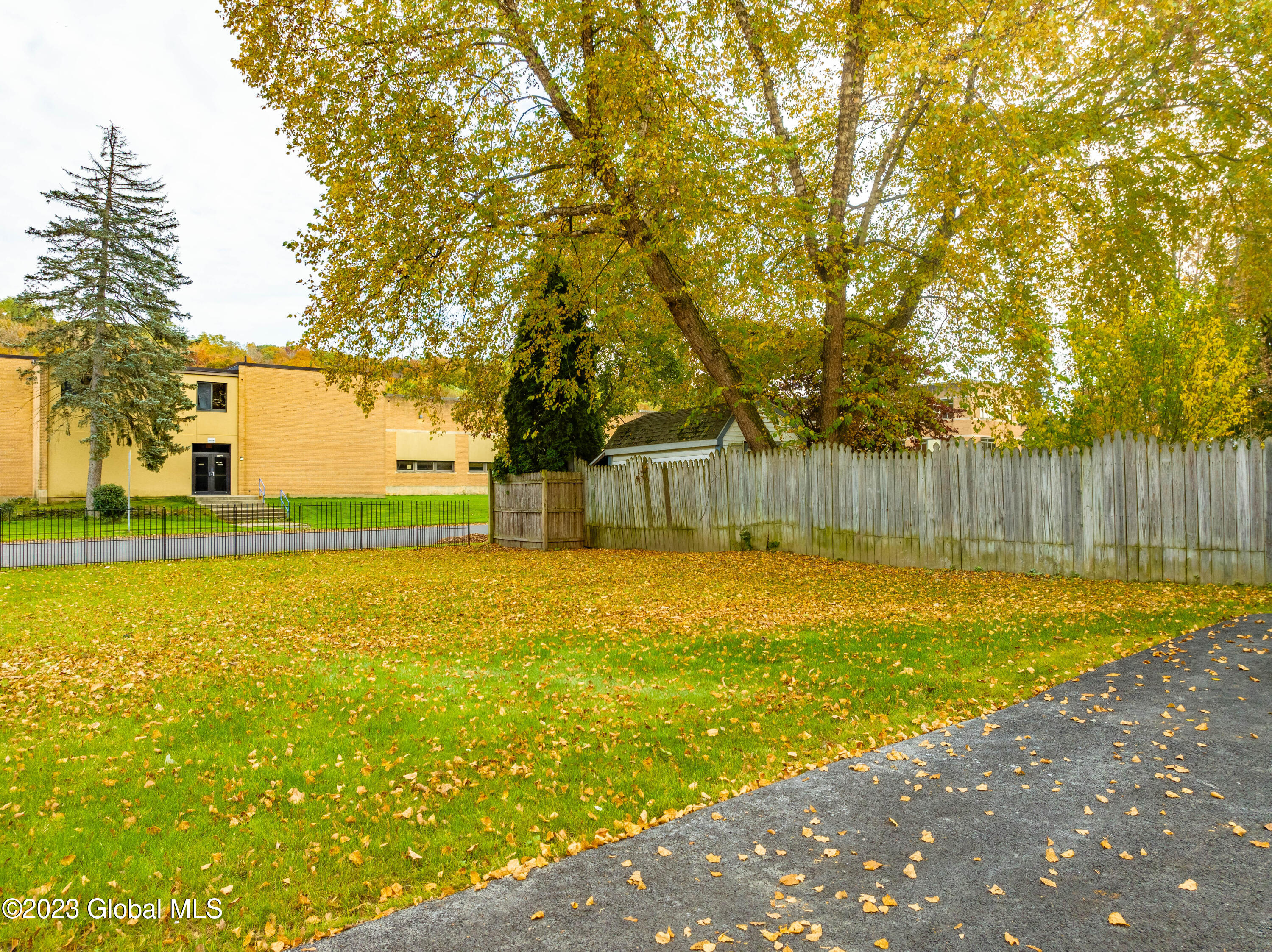 40 117th Street Troy, NY 12182 - Photo 9 of 22 out7