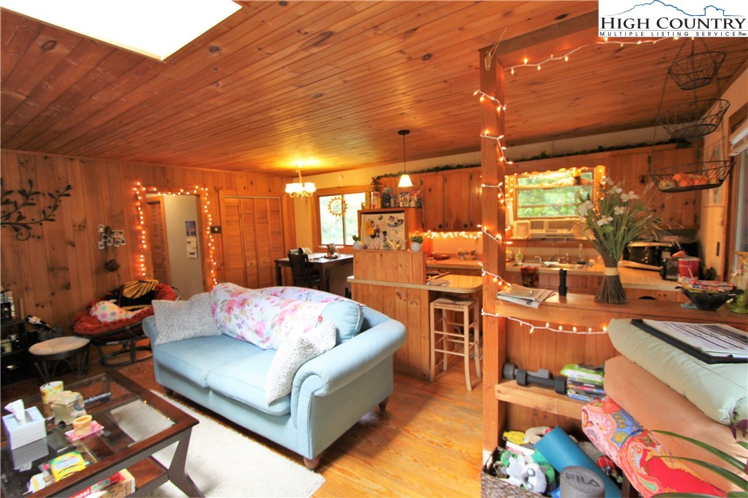607-609 Norman Road Boone, NC 28607 - Photo 13 of 18 Gallery Image 13