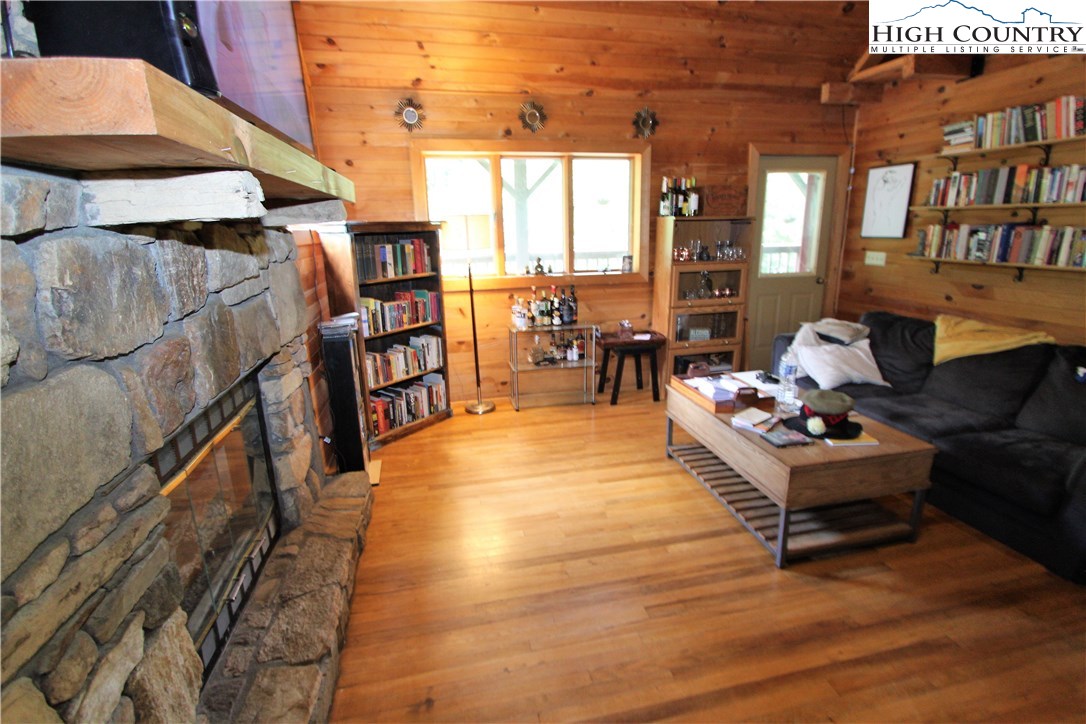 607-609 Norman Road Boone, NC 28607 - Photo 4 of 18 Gallery Image 4