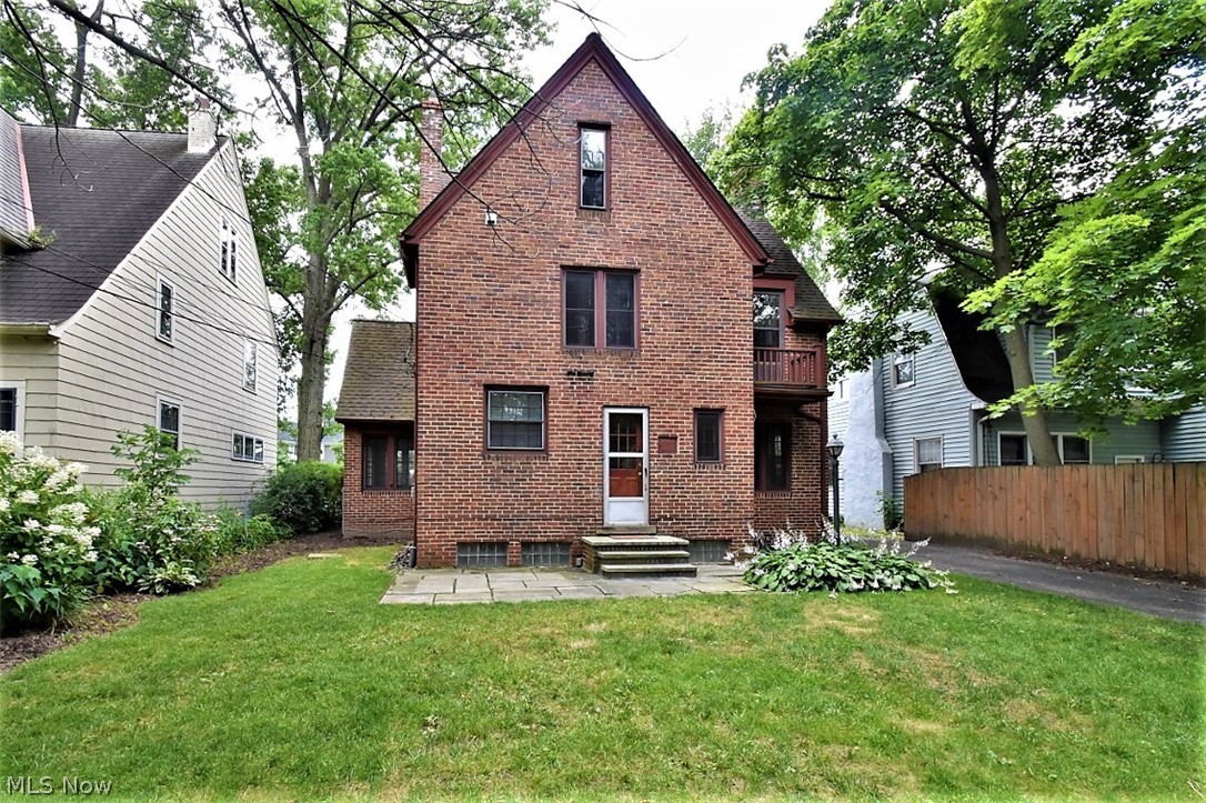 15905 Fernway Road Cleveland, OH 44120 - Photo 33 of 35