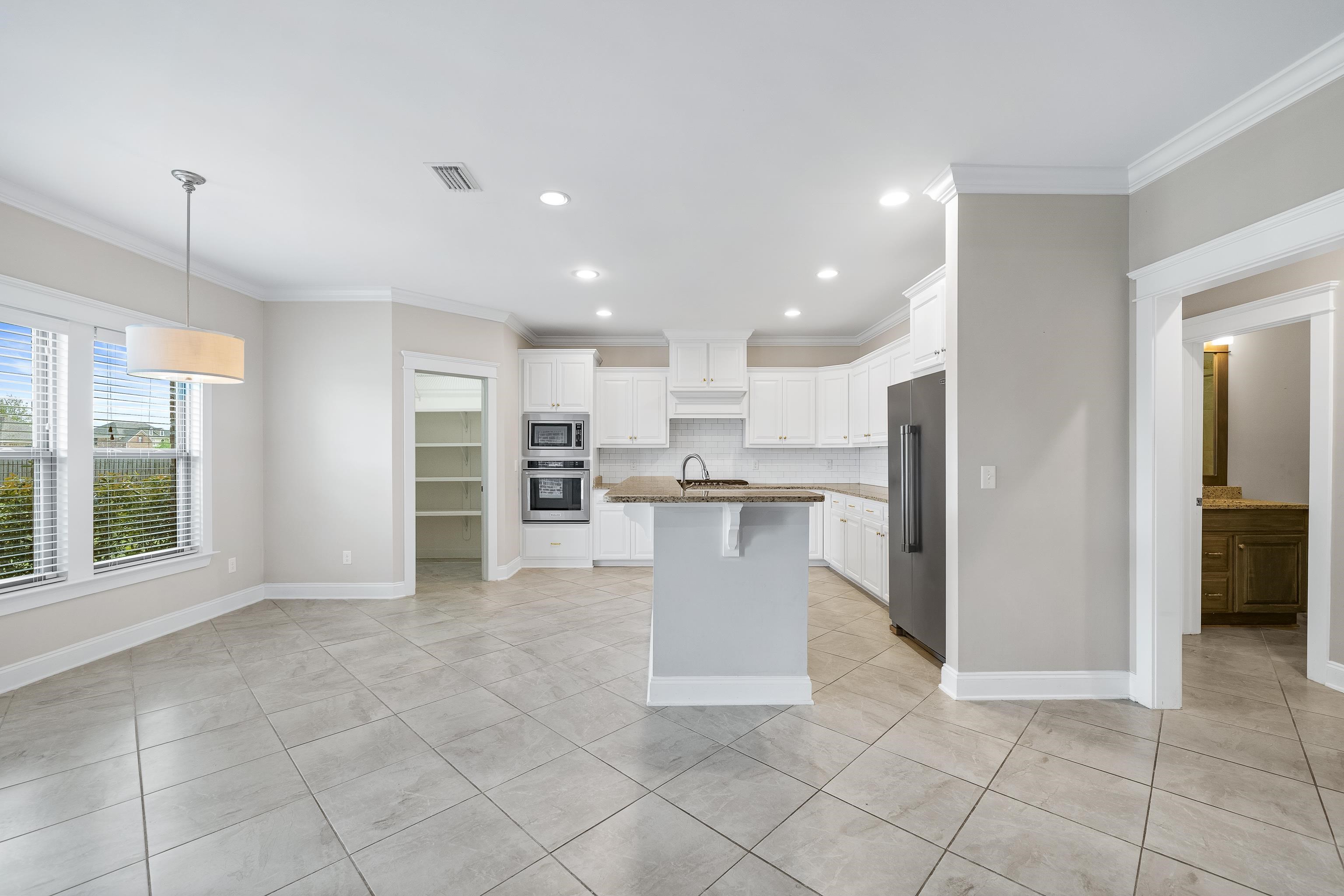 10795 Leesburg Pike Daphne, AL 36526 - Photo 16 of 53 Kitchen