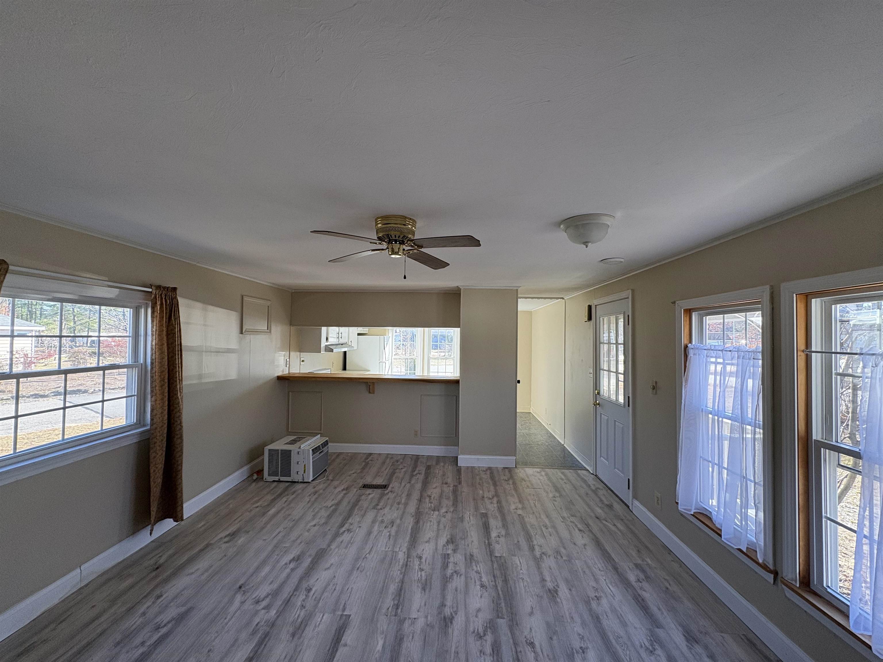 82 Rachael Circle Goffstown, NH 03045 - Photo 13 of 17