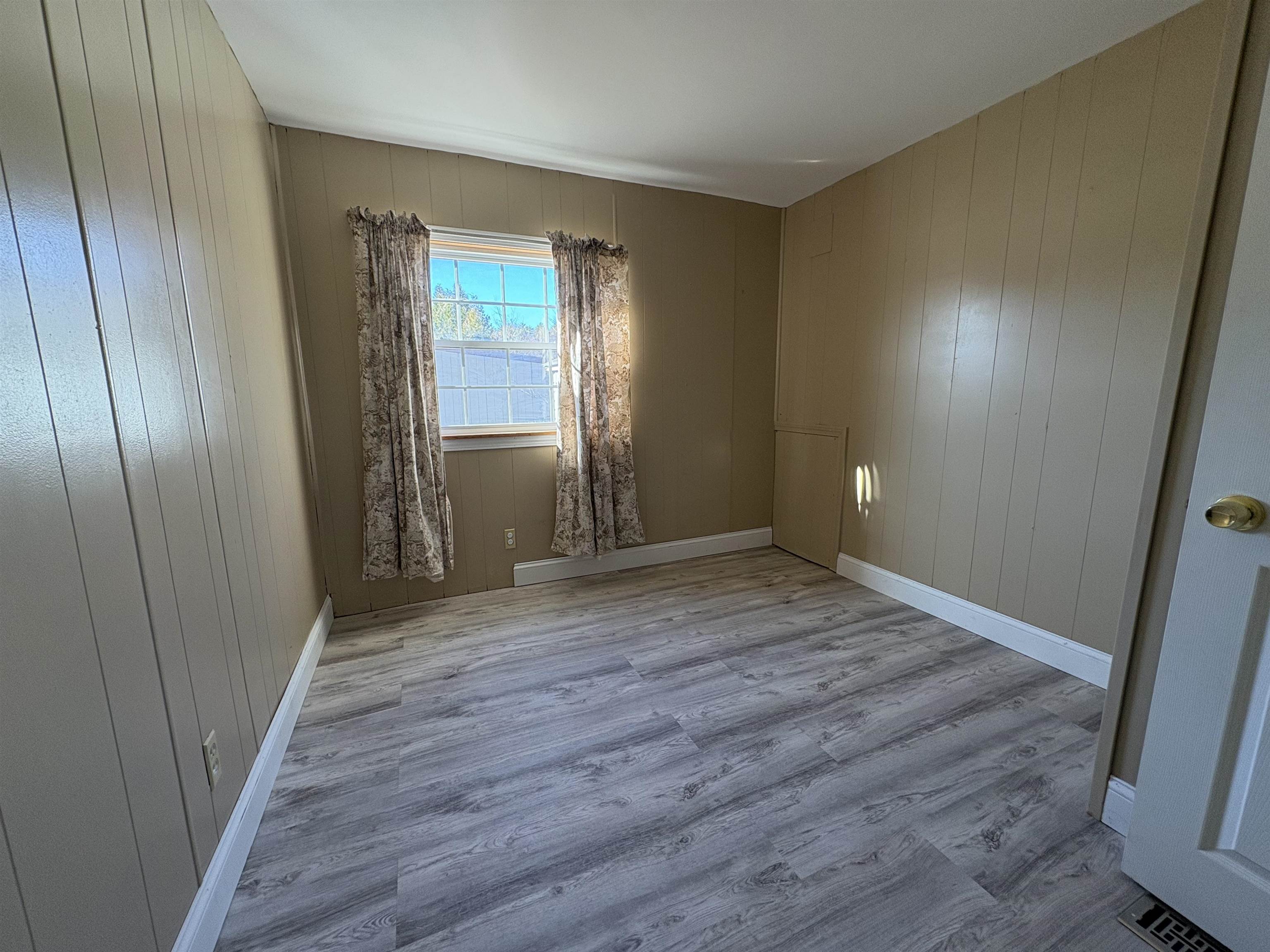 82 Rachael Circle Goffstown, NH 03045 - Photo 15 of 17