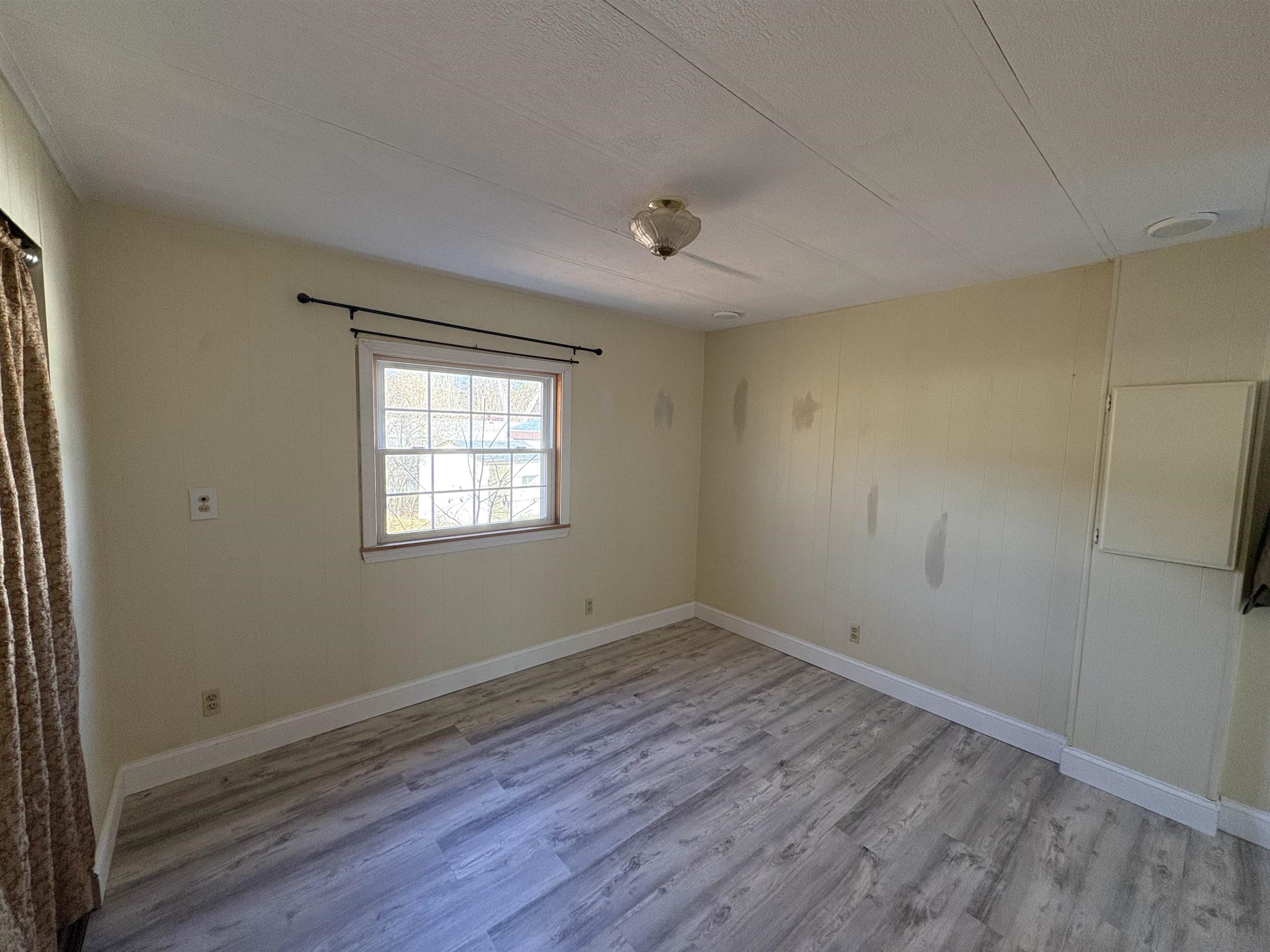 82 Rachael Circle Goffstown, NH 03045 - Photo 4 of 17