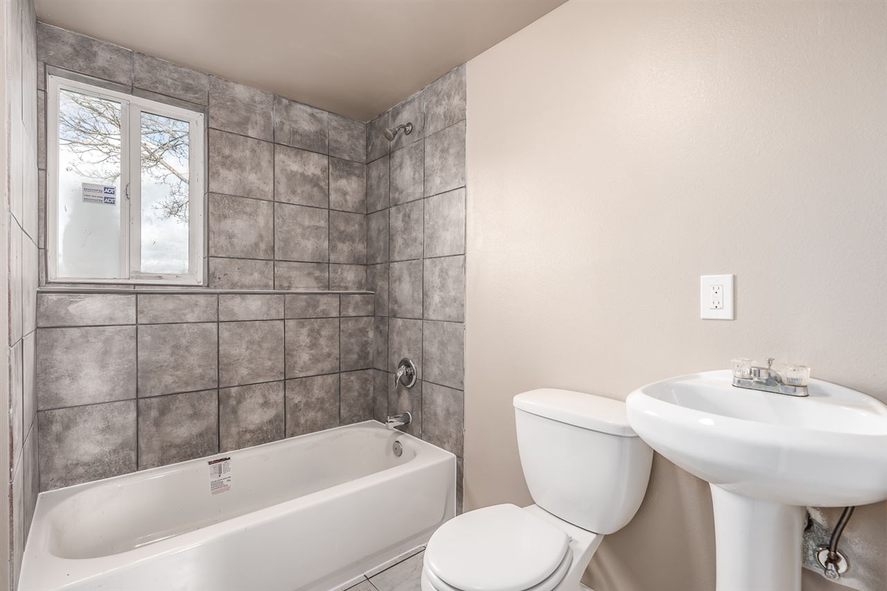 4623 North Harvard Road Otis Orchards, WA 99027 - Photo 11 of 20 Gallery Image 11