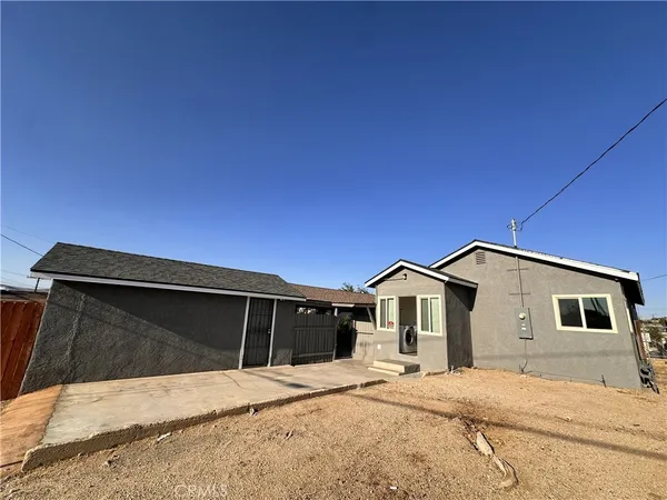 $1,450 | 314 Wilshire Place, Barstow, CA 92311