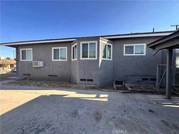 $1,450 | 314 Wilshire Place, Barstow, CA 92311