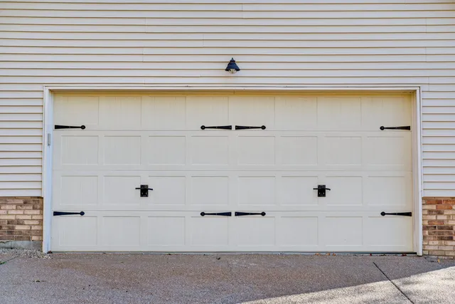 a close view of door lock