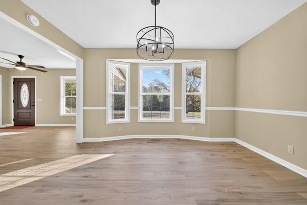 $479,900 | 226 West Biggs Road, Cottontown, TN 37048