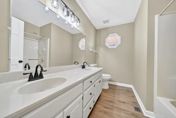 $479,900 | 226 West Biggs Road, Cottontown, TN 37048