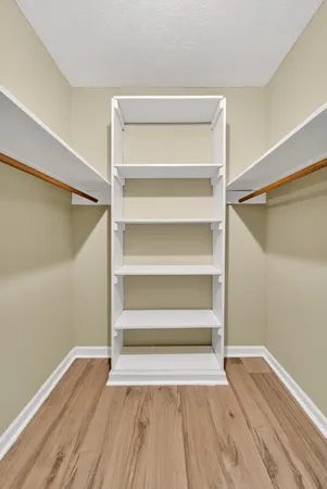 $479,900 | 226 West Biggs Road, Cottontown, TN 37048