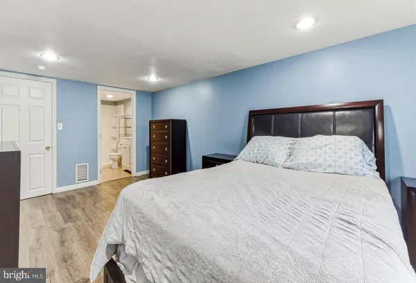 $389,900 | 712 West Wood Avenue, Somerdale, NJ 08083
