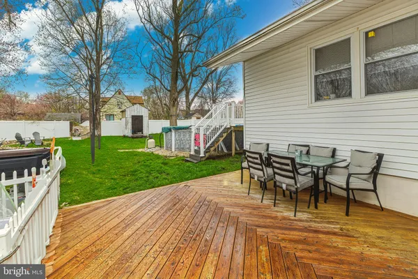 $389,900 | 712 West Wood Avenue, Somerdale, NJ 08083