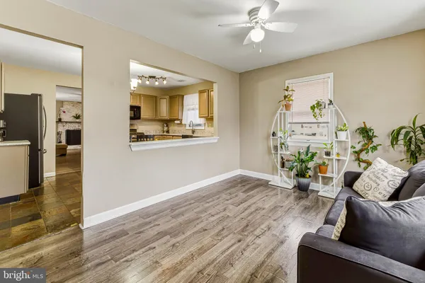 $389,900 | 712 West Wood Avenue, Somerdale, NJ 08083