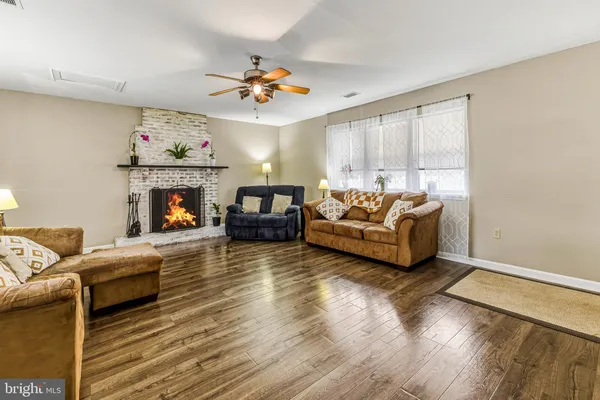 $389,900 | 712 West Wood Avenue, Somerdale, NJ 08083