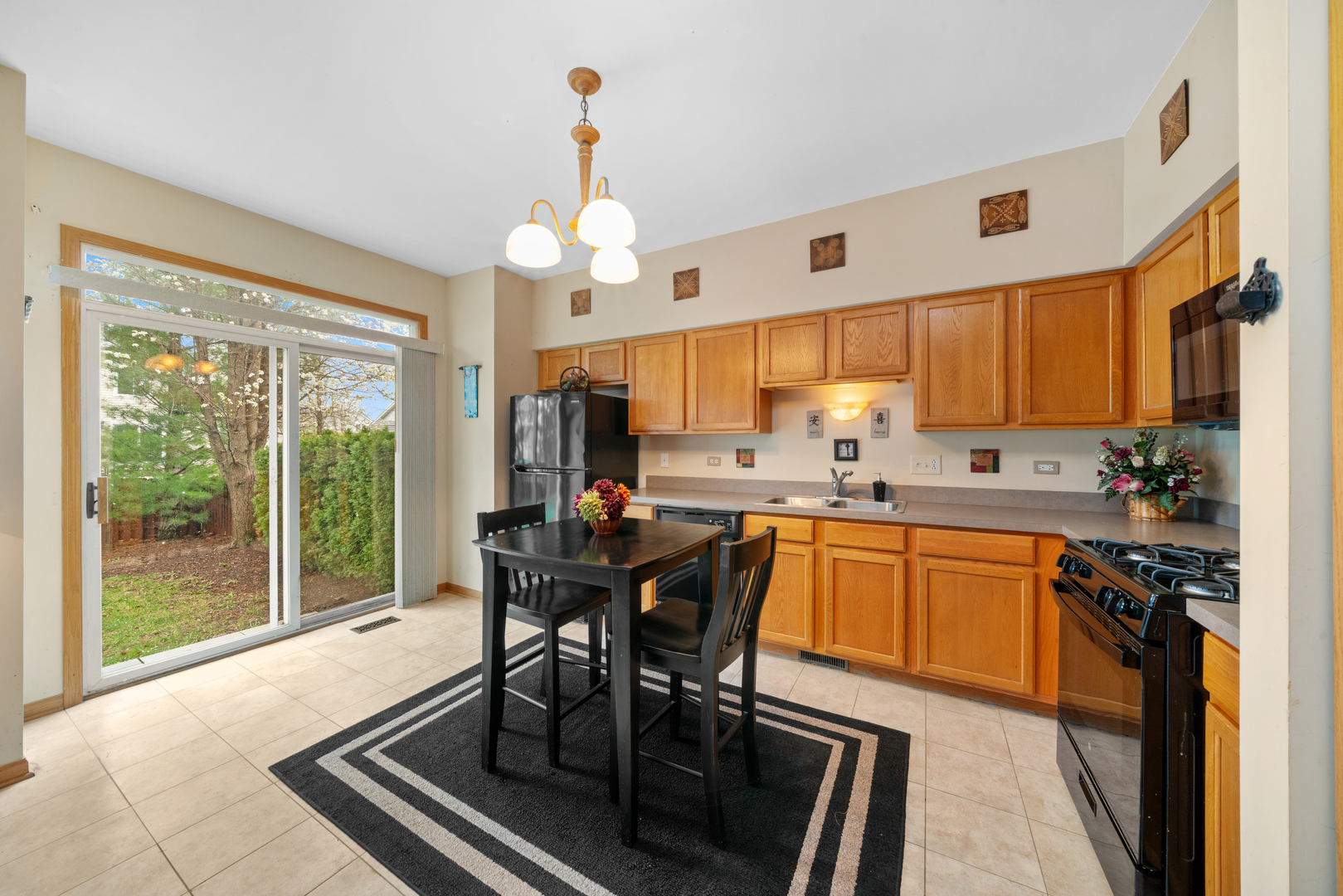 4334 Dillon Street Plano, IL 60545 - Photo 8 of 27