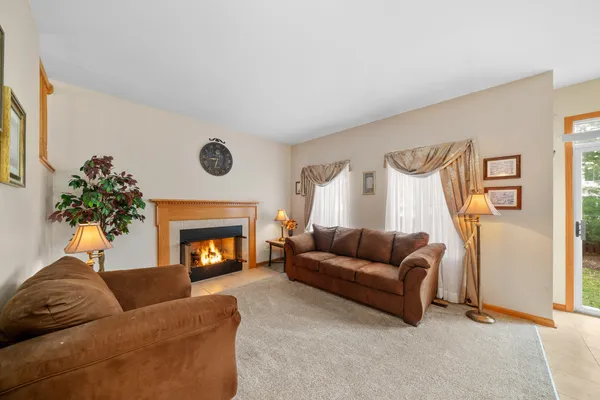 $292,000 | 4334 Dillon Street, Plano, IL 60545