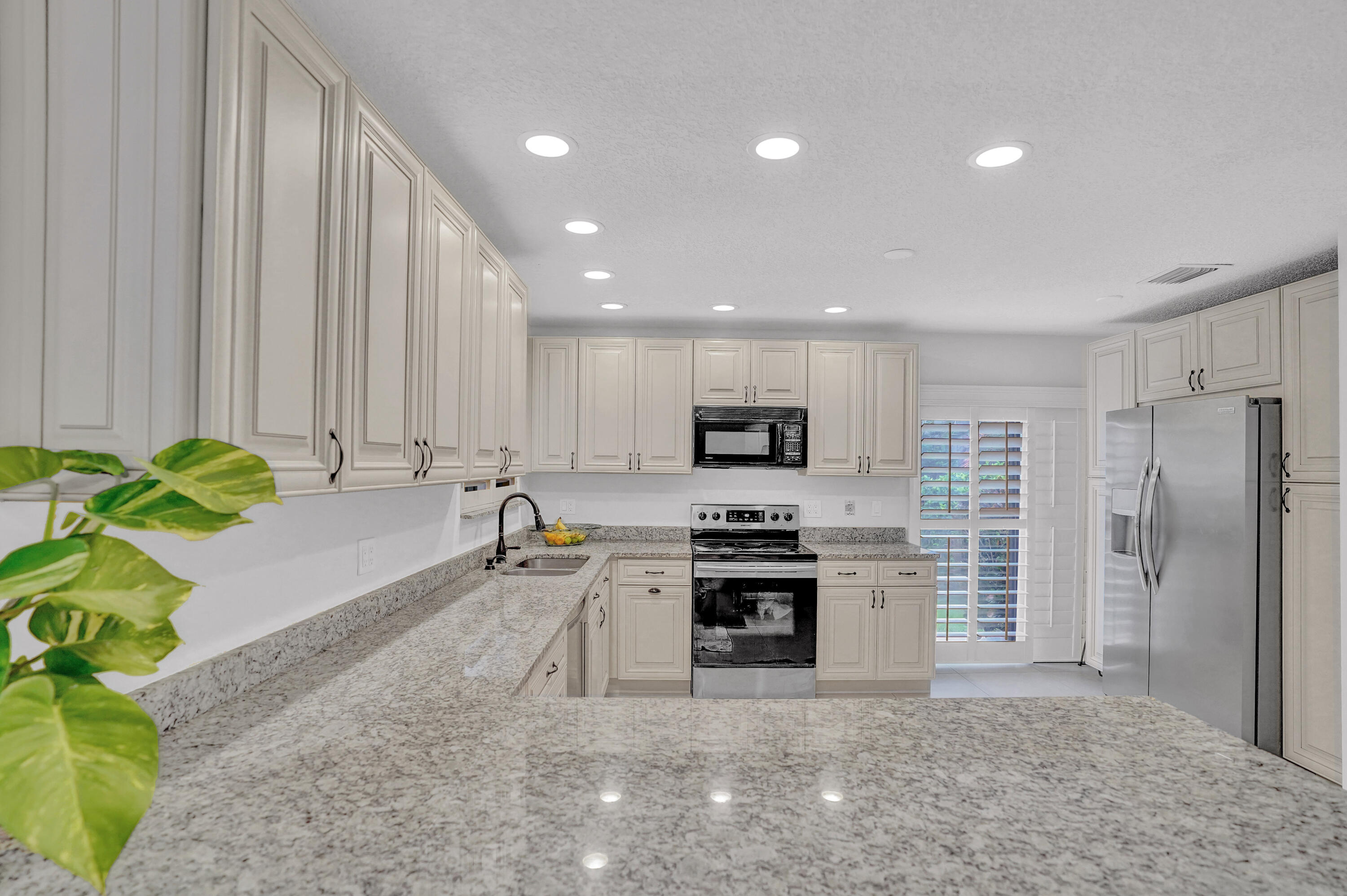 7680 Stanway Place Boca Raton, FL 33433 - Photo 13 of 30 KITCHEN