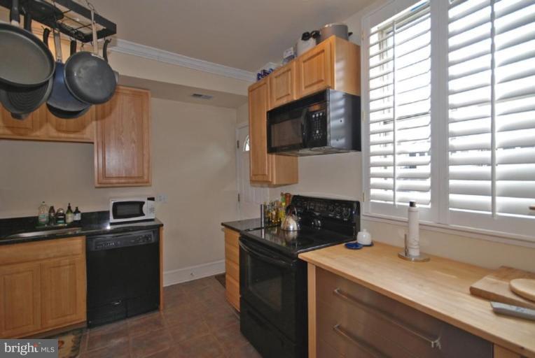 99 Rhode Island Avenue Northeast Washington, DC 20002 - Photo 12 of 24 Kitchen #3