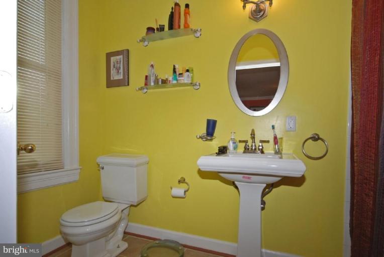 99 Rhode Island Avenue Northeast Washington, DC 20002 - Photo 18 of 24 Master Bath #2