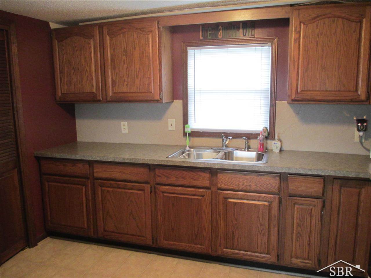 6025 South Merrill Road Merrill, MI 48637 - Photo 7 of 10 31191789-6.JPG