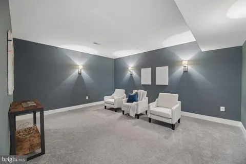 $2,400,000 | 2336 North Oak Street, Falls Church, VA 22046