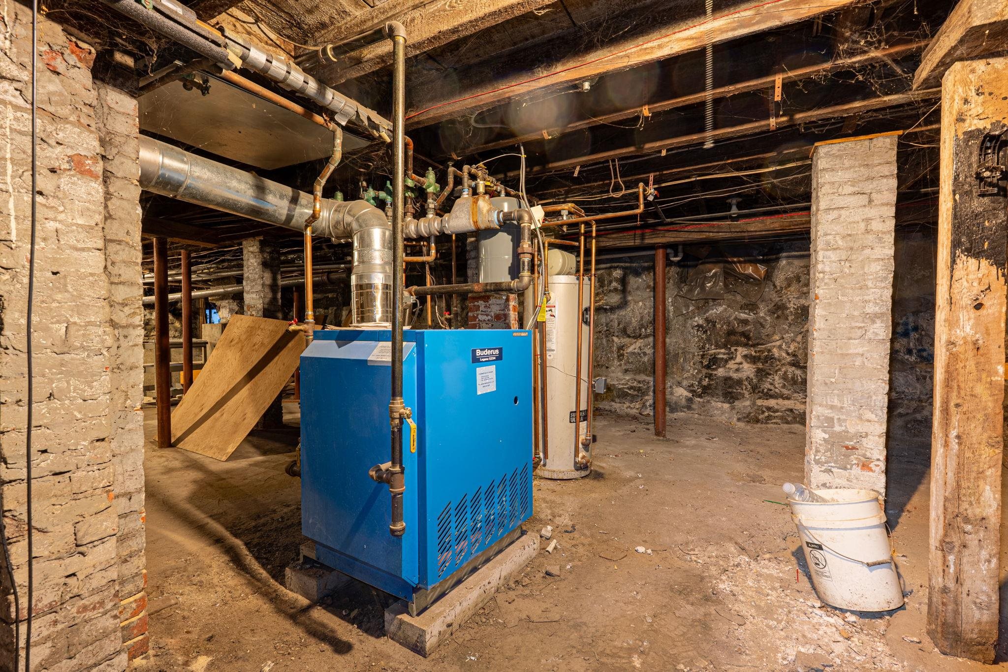 151 Pearl Street Manchester, NH 03104 - Photo 43 of 45