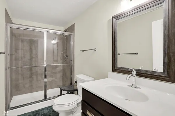 $960,000 | 11240 East 106th Street, Fishers, IN 46037
