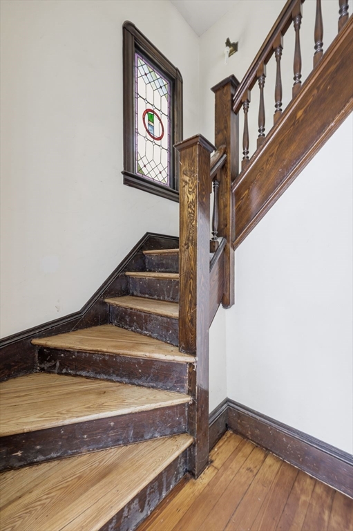 181-183 Northampton Avenue Springfield, MA 01109 - Photo 5 of 40