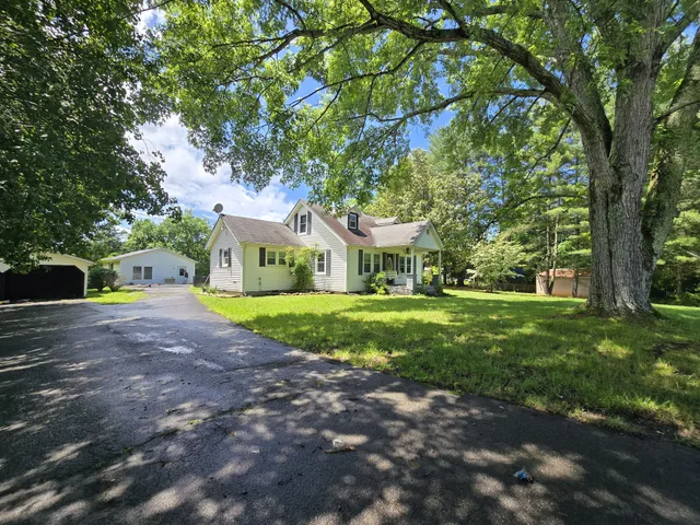 $290,000 | 118 Bone Cave Road, Rock Island, TN 38581