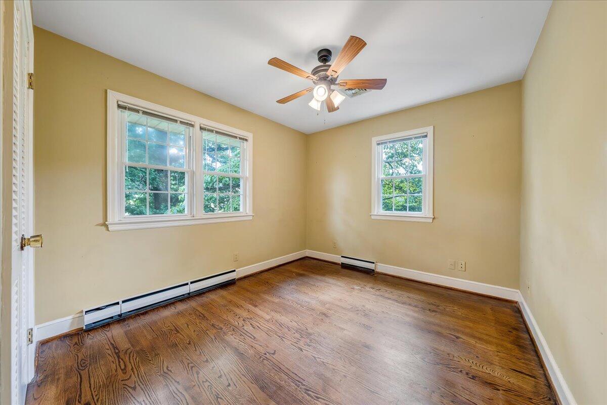 1143 Overland Road Southwest Roanoke, VA 24015 - Photo 21 of 48 34-MIB00904
