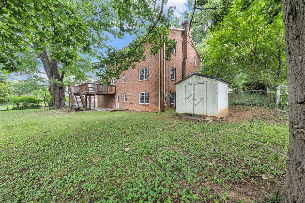 1143 Overland Road Southwest Roanoke, VA 24015 - Photo 35 of 48 52-MIB00961