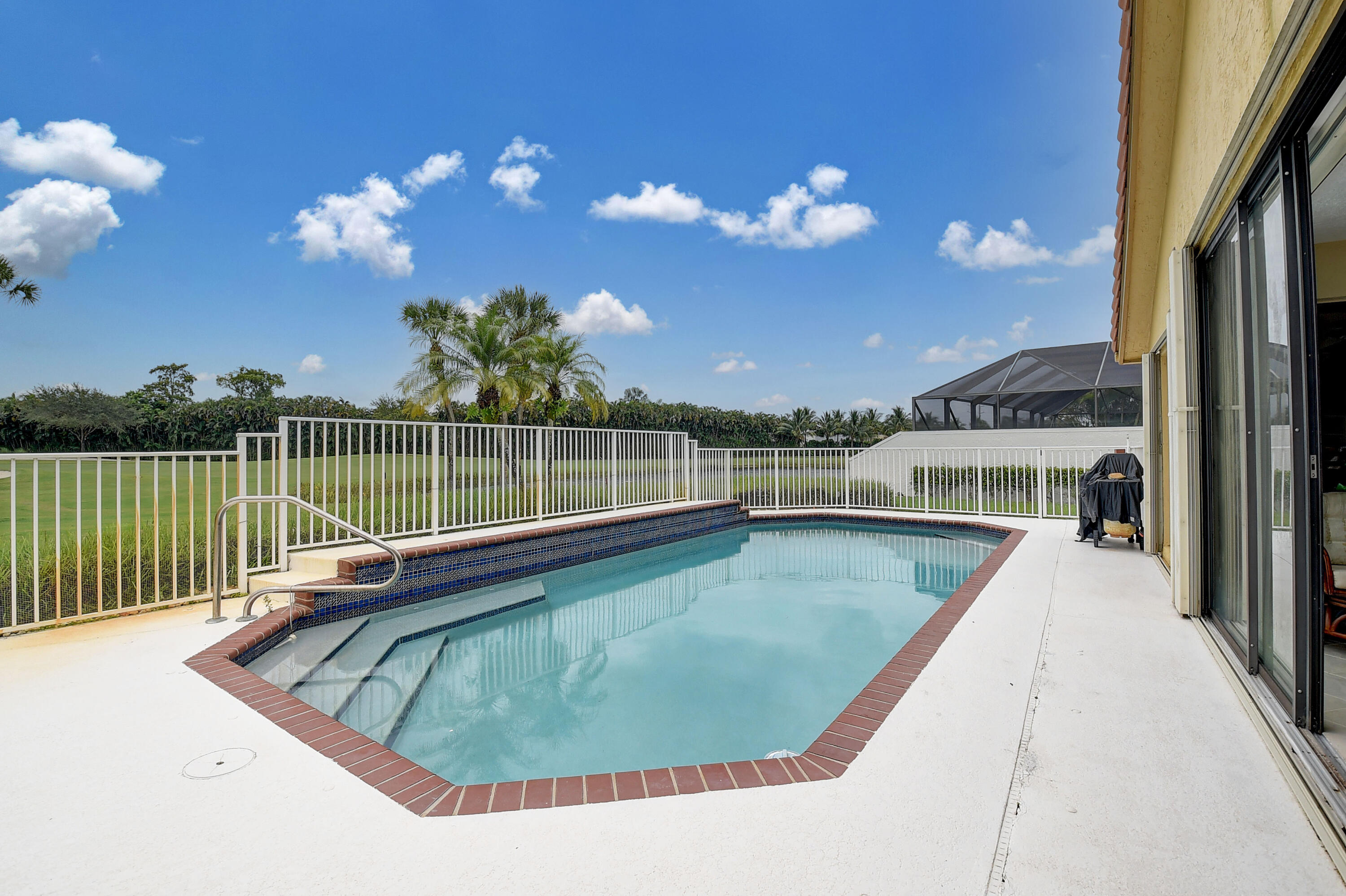 11228 Cloverleaf Circle Boca Raton, FL 33428 - Photo 21 of 54 Pool